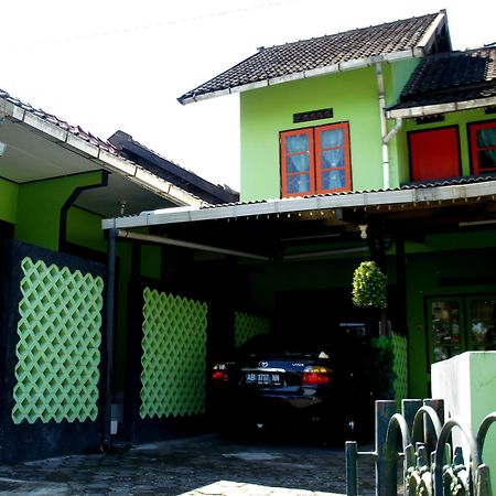 Bayu Murti Homestay Yogyakarta Kültér fotó